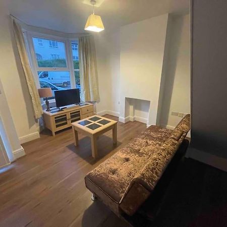 Modern 2 Bedroom Terraced House Dover Exterior photo