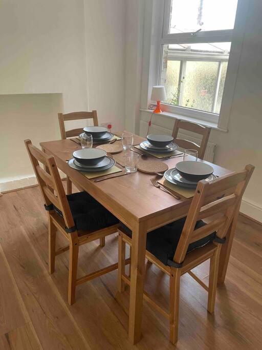 Modern 2 Bedroom Terraced House Dover Exterior photo
