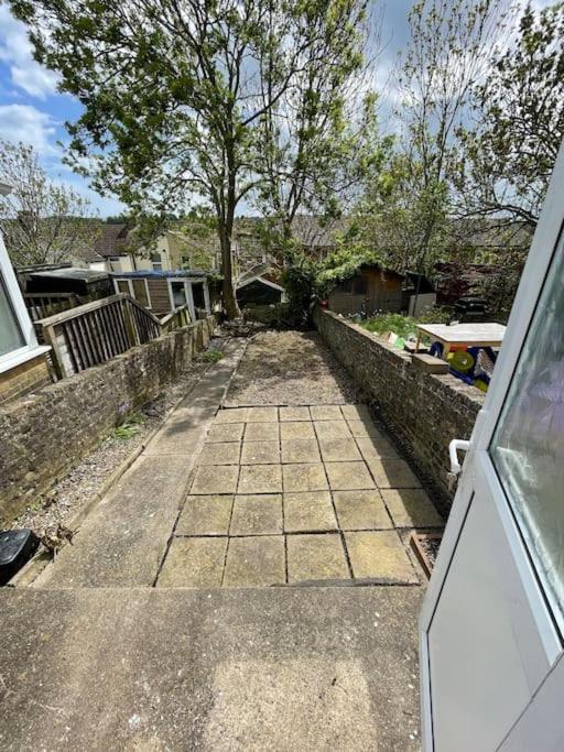 Modern 2 Bedroom Terraced House Dover Exterior photo